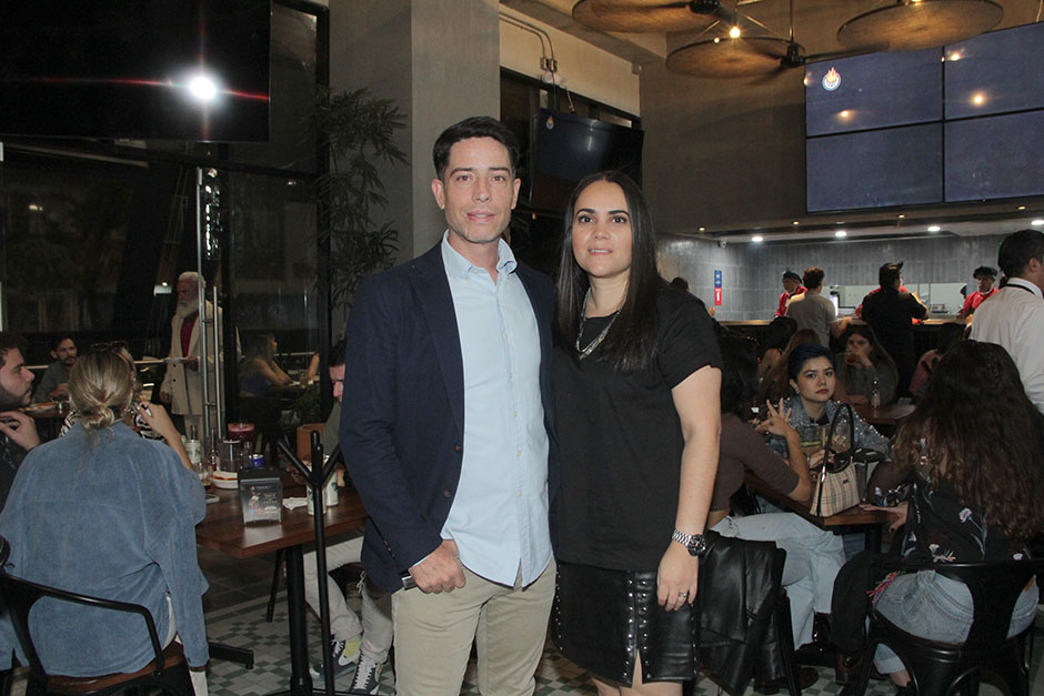 Roy Acuña y Susana Gómez Ibarra Lopez