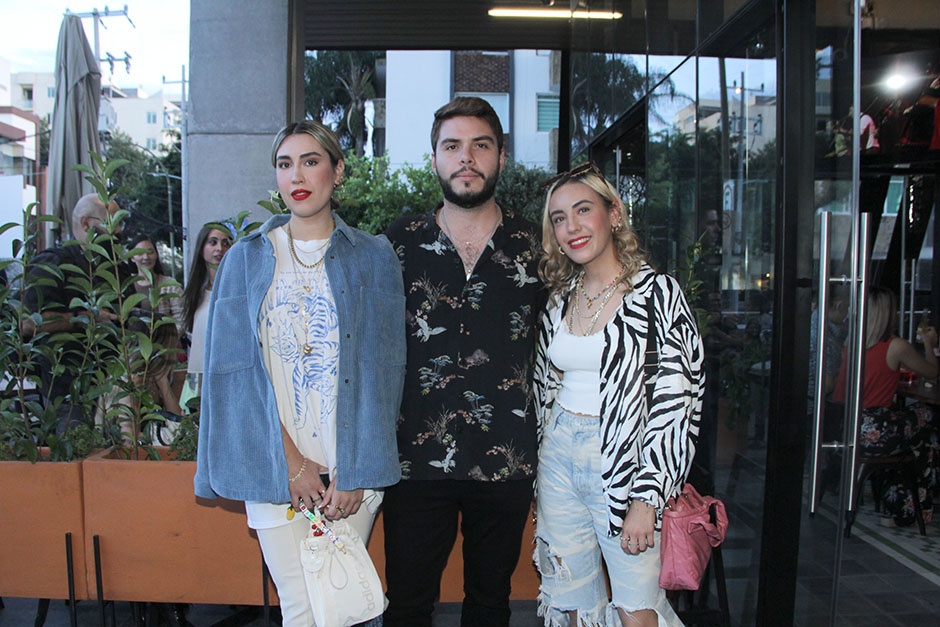 Scarlett de la Vega, Jorge Moncada y Nicole de la Vega