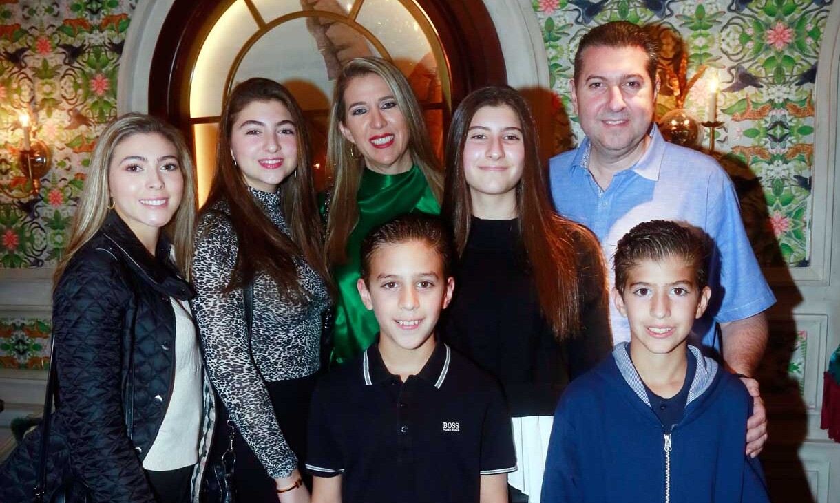 Mariana Safi, Daniela Safi, Caty Villarreal de Safi, Valeria Safi, Roberto Safi, Santiago Safi y  Rodrigo Safi