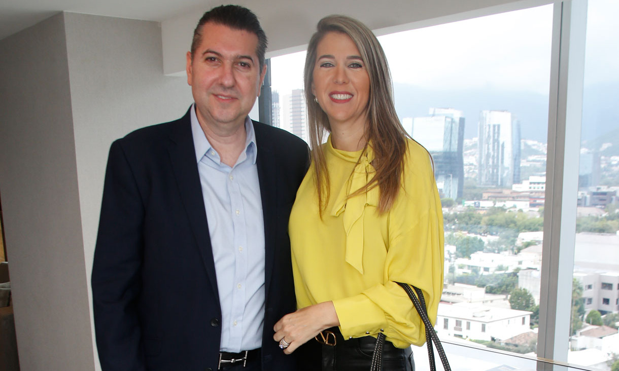 Roberto Safi y Cati Villarreal de Safi