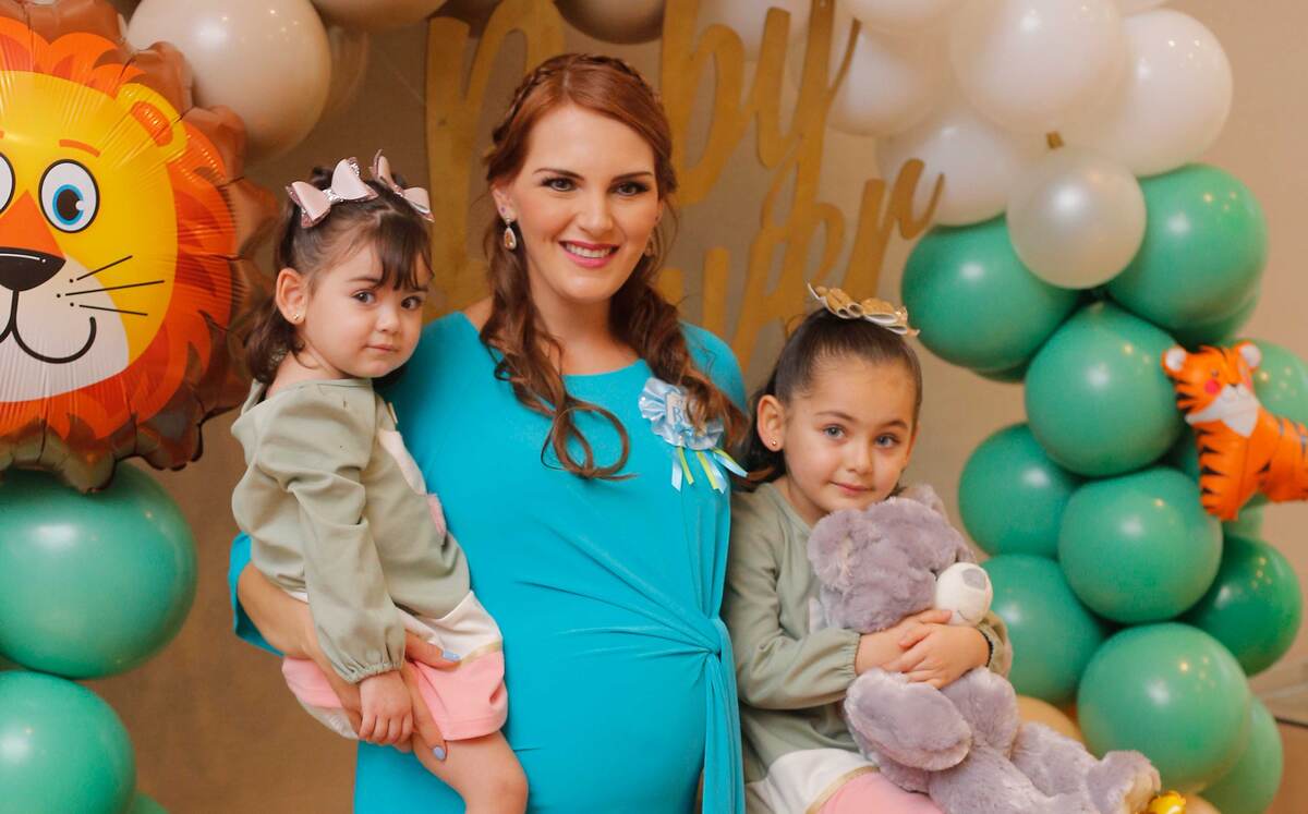 Ana Caro Villarreal, Caro Guevara y María Fernanda Villarreal