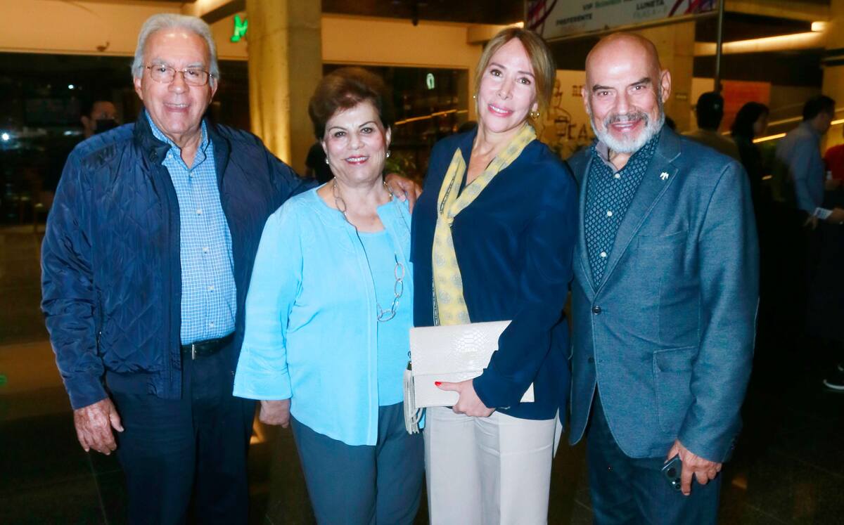 José Luis Sepúlveda, Beatriz Villarreal, Sandra Gojón y Alberto Villarreal