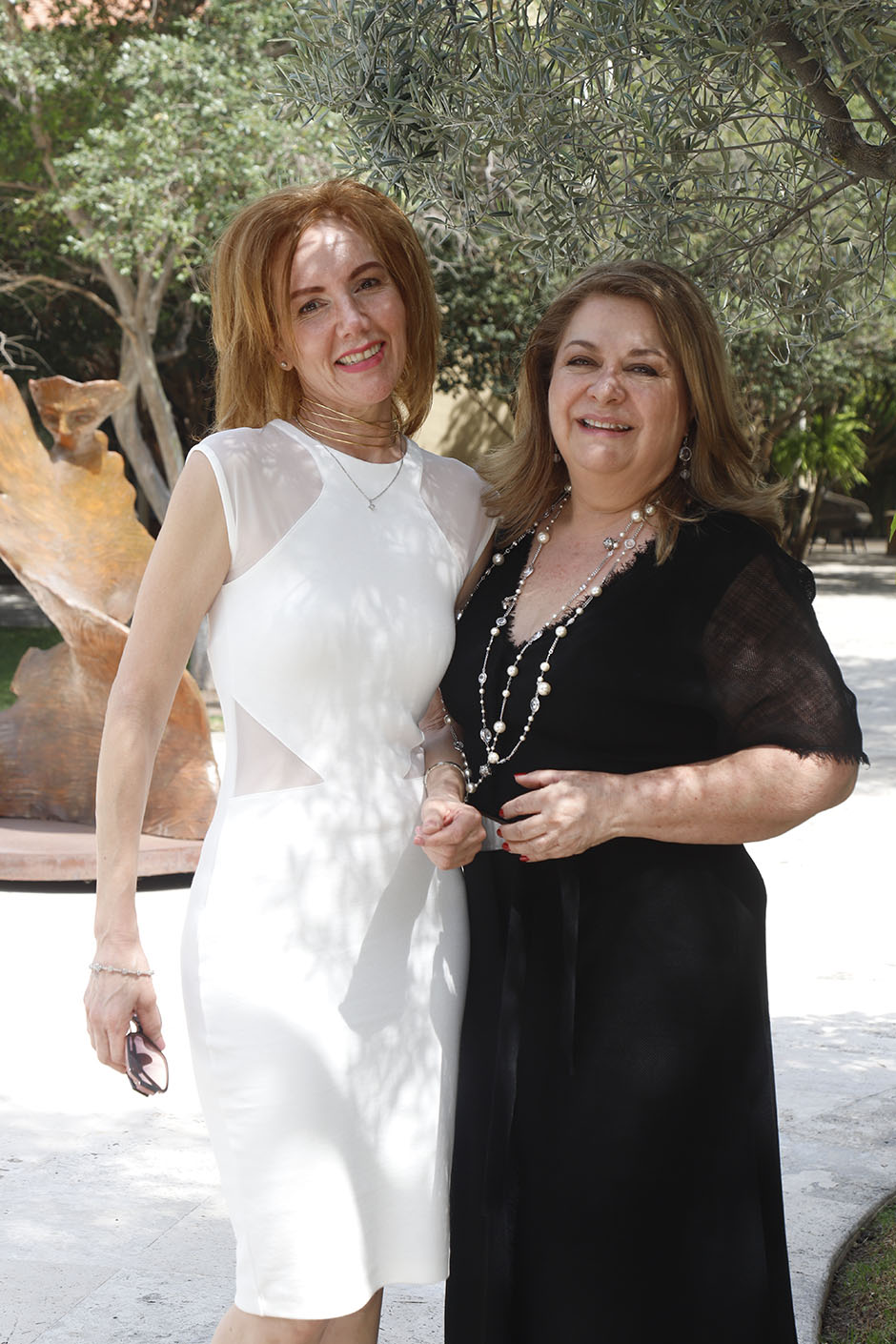 Martha Kiamy y Gabriela Barajas