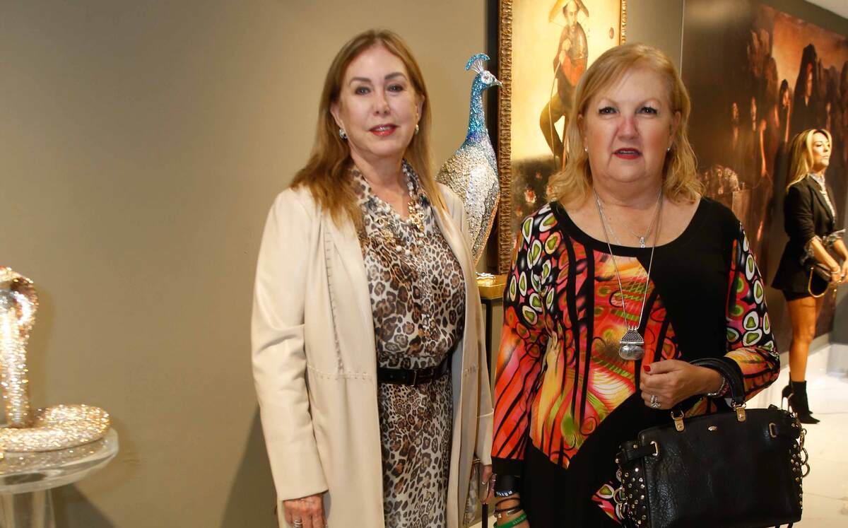 Nancy Montemayor y Delia Salinas