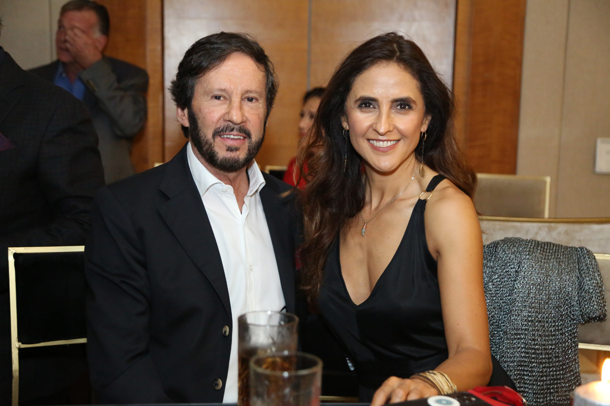 Rafael Ambrosi y Érika Ramírez
