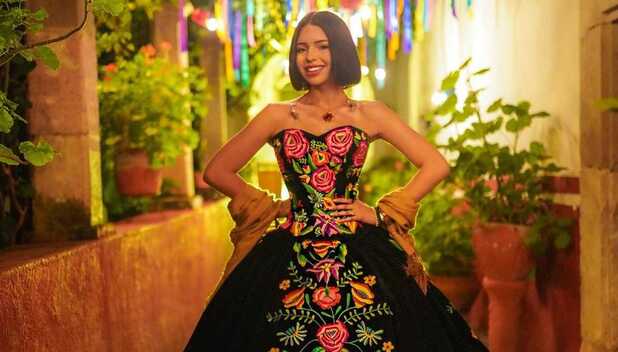 Ángela Aguilar dará concierto en el desfile de Día de Muertos. (Foto: Instagram).