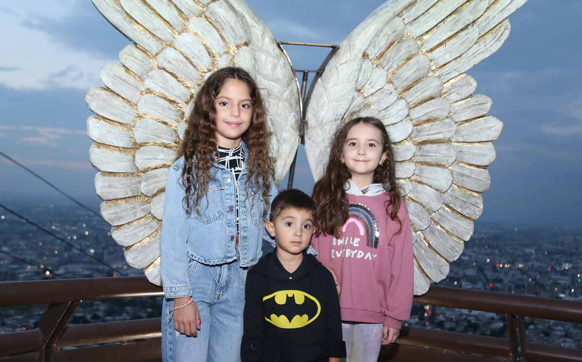 Sofi, Ricky y Emilia