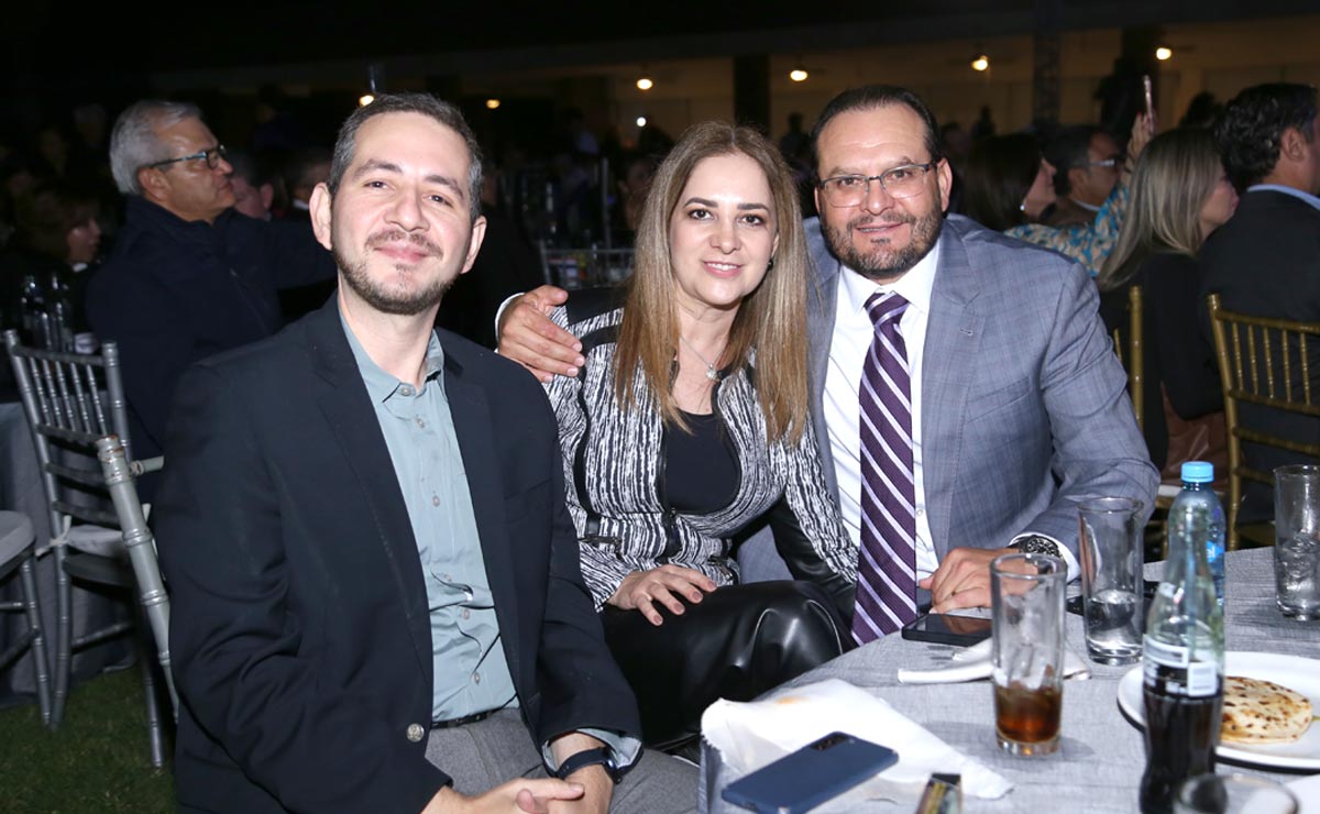 Santiago, Rocío y Julián