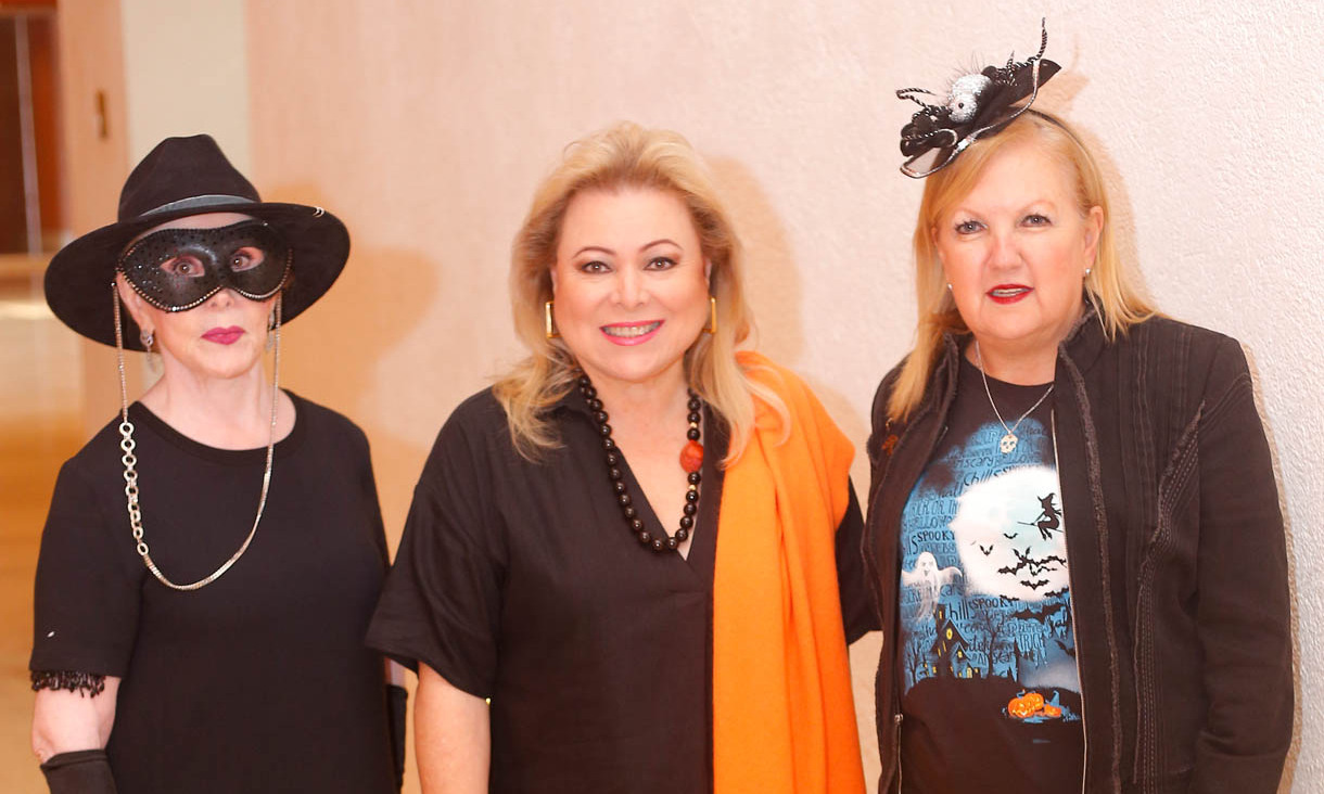 Lucila Araico, Marina Benavides de Castilla y Delia Salinas