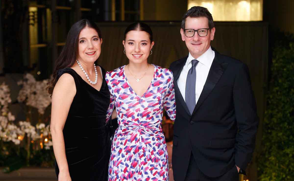 Alejandra Clariond, Alejandra Becerra y René Becerra / Foto: Daniel Saldívar