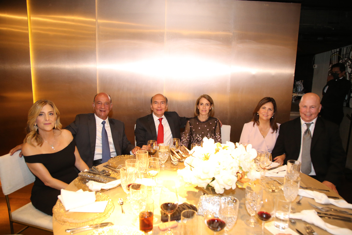 Claudia de Hasbun, José Hasbun, Pedro Cedillo, Georgina Martínez, Teresa de Rivero Y Guillermo Rivero
