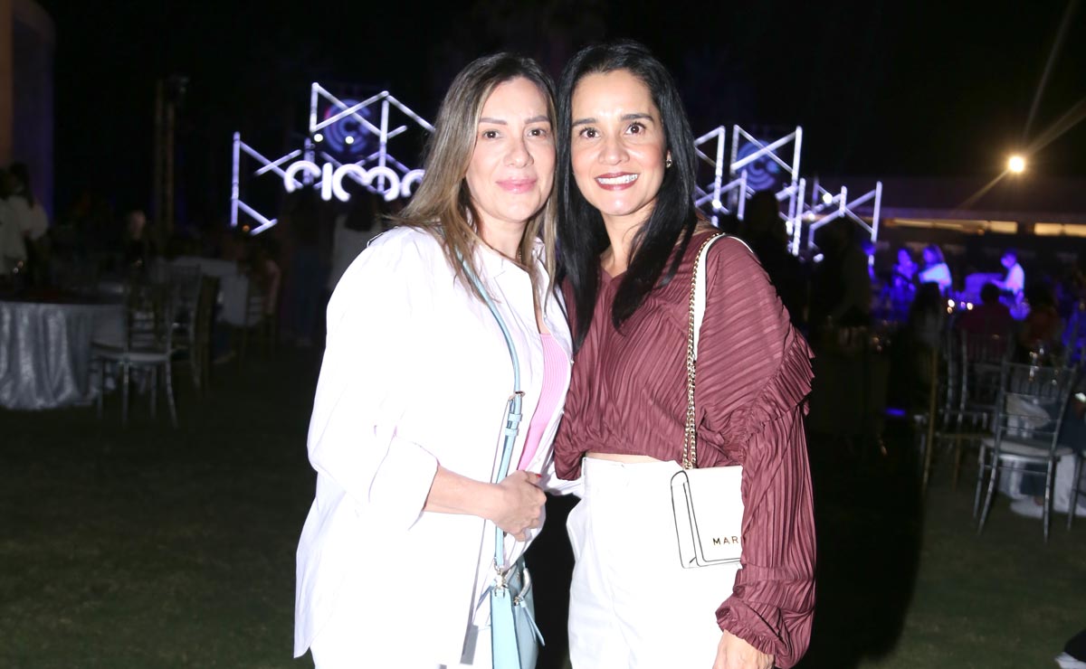 Claudia y Fernanda