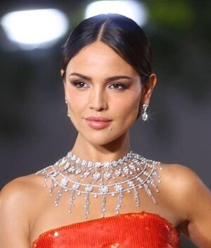 Eiza González en la segunda gala anual del Museo de la Academia. (Foto: Instagram).
