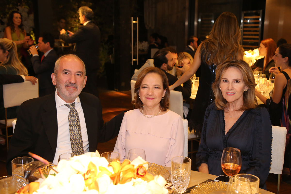 Enrique Quezada, Maru Garza de Quezada y Liz Garza de Parás