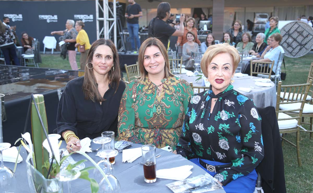 Sandra, Monse y Magaly