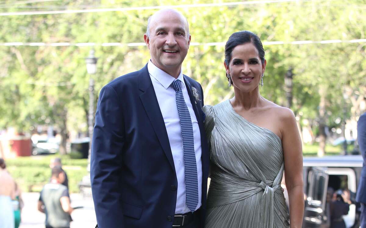 Sergio Gutiérrez y Lorena Vela