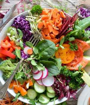 Bolsas de ensaladas: Riesgos a la salud de su consumo. (Foto: Pexels).