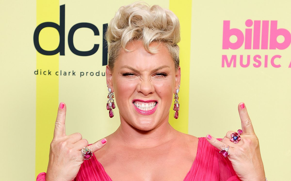 "40s y fabulosa": Pink y el bikini que presumió en México (Foto: Instagram)