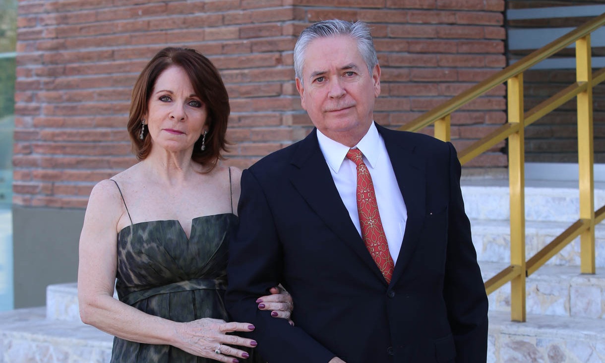 Beatriz Hinojosa de Lambretón y Daniel Lambretón