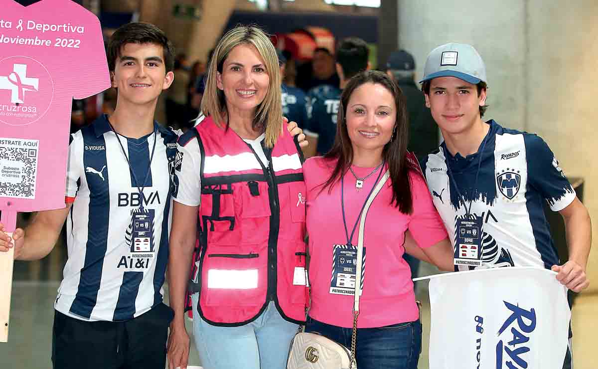 Carlos De la Garza, Cruz María Cantú, Mayra Macías de Canavati y Jorge De la Garza / Fotos: Omar Valdez