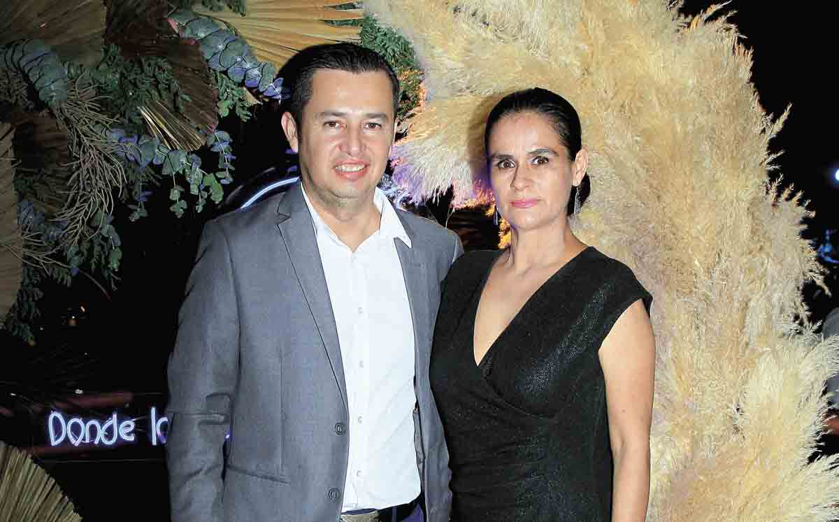 Oscar López y Marlene de la Garza / Foto: José Chang