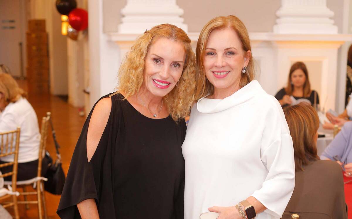 Gachi Calderón de Rubio y Cecy De la Garza