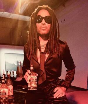 Lenny Kravitz: Cuánto cuesta el sotol NocheLuna.