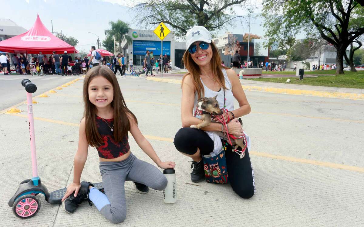 Lucy Morales y Olga Mejía