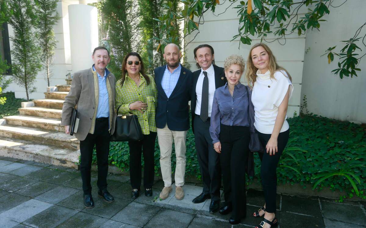 Manuel Lara, Lupita Suárez, Pablo Kleiman, David Hatchwell, Silvia Sacal y Lucía Goy