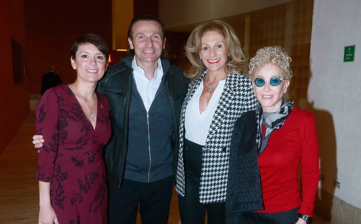 Mónica Sánchez, David Hatchwell, Dinah Sagay y Silvia Sacal