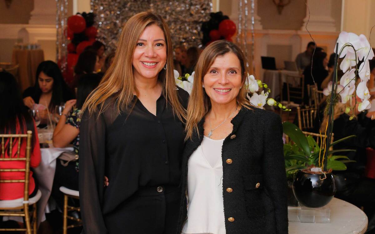 Tere Rojas de Villarreal y Marcela Ferrigno