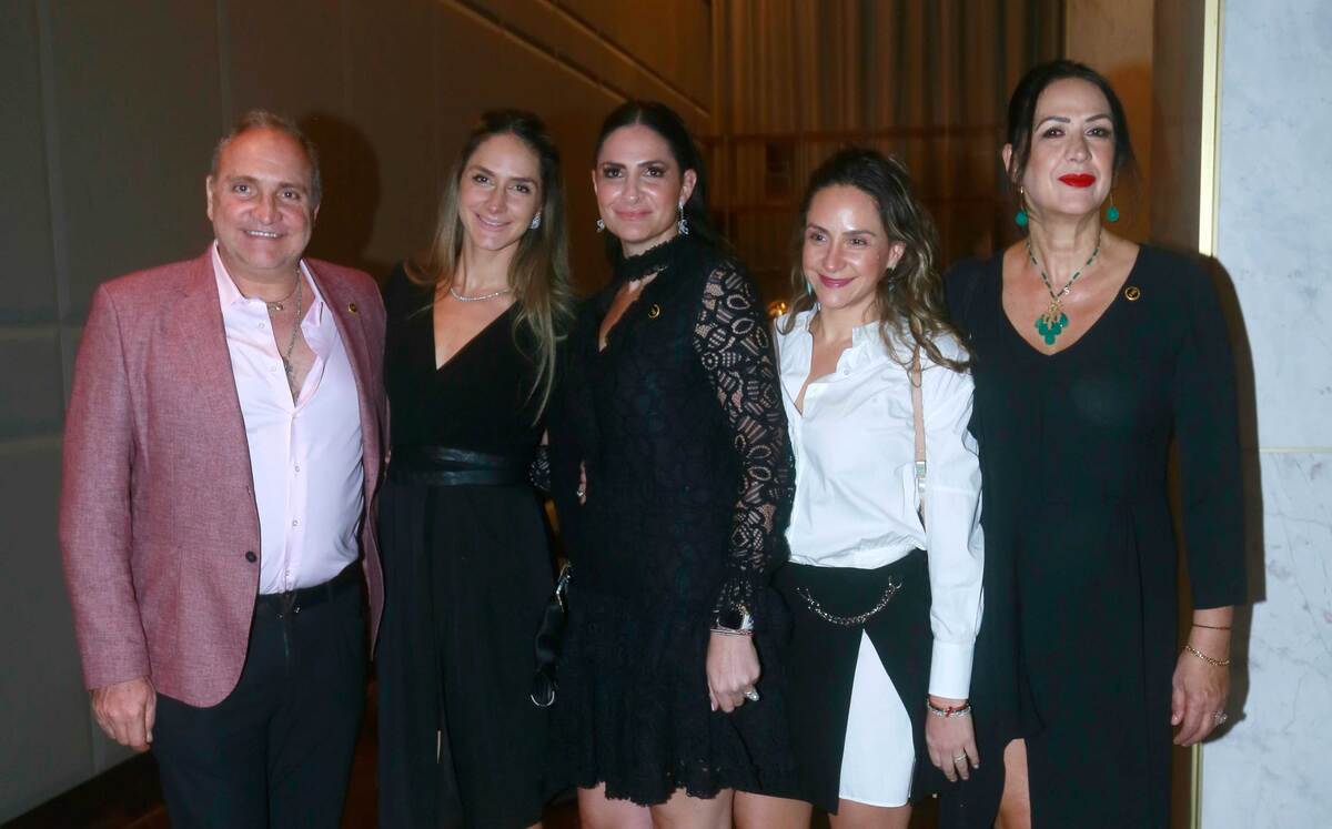 Tony Shrem, Sara Sampson, Jennie Benabi, Raquel Jafif y Shulamith Shrem