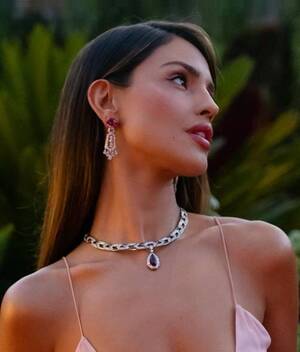 Eiza González y cómo llevar un bodysuit con jeans. (Foto: Instagram).