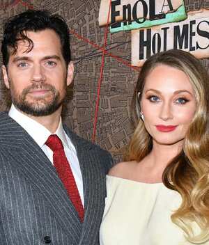 Henry Cavill debuta en la alfombra roja con su novia, Natalie Viscuso (Foto: Getty Images)