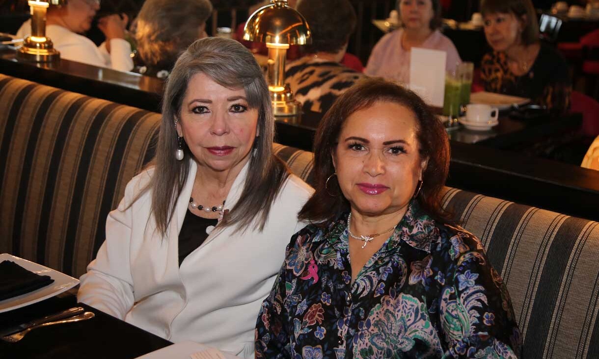 Ángeles Ochoa y Lupita Mireles