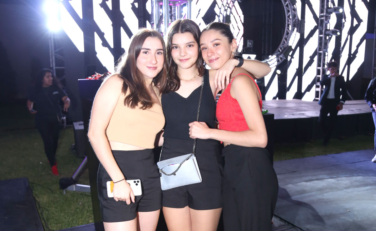 Alina, Regina y Ángela
