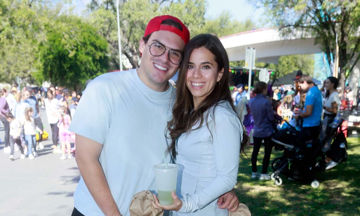 Gus Zapian y Gigi Garza