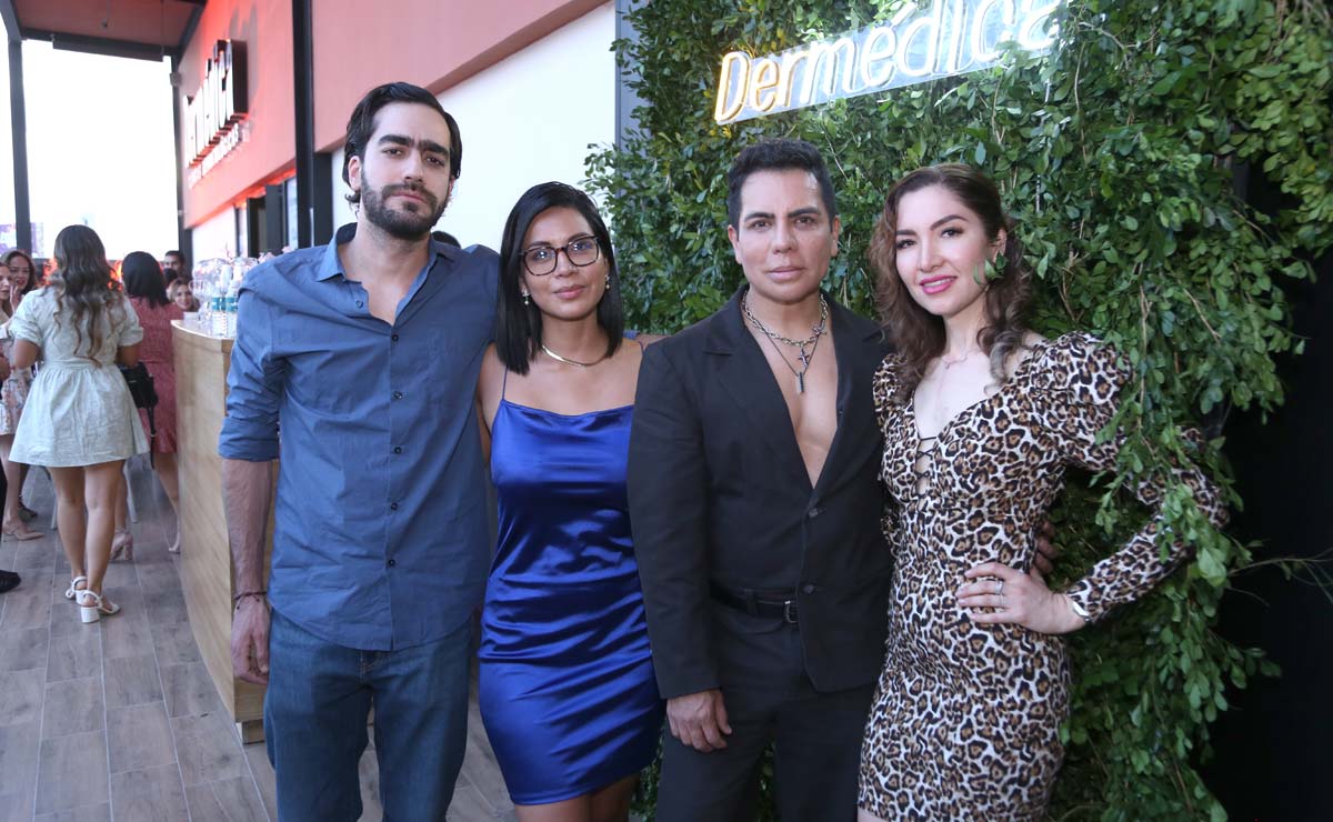Dr. José Ponce, Dra. Ana Claudia Gómez, Dr. Javier Ruiz y Dra. Cristy Flores