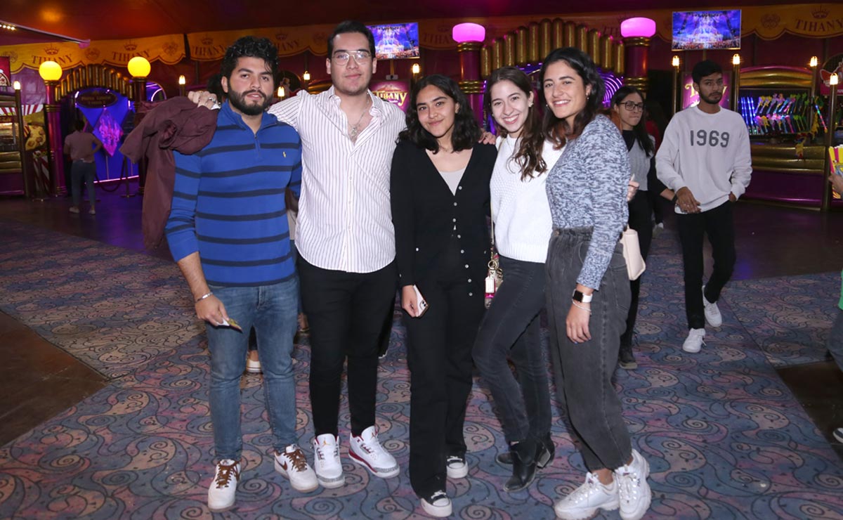 Gabriel, Dito, Carolina, Natalia y Araceli