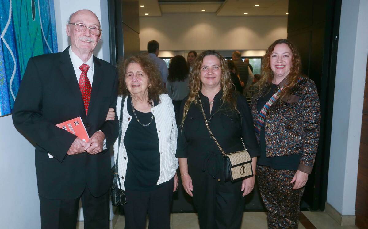 José Mendirichaga, Cecilia Pérez Maldonado, Bibiana Mendirichaga y Lucia Mendirichaga
