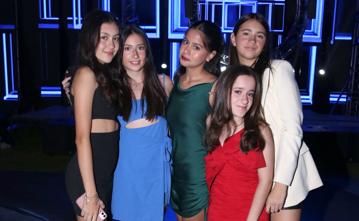 Regina, Mar, María Emilia, Camila e Isabela