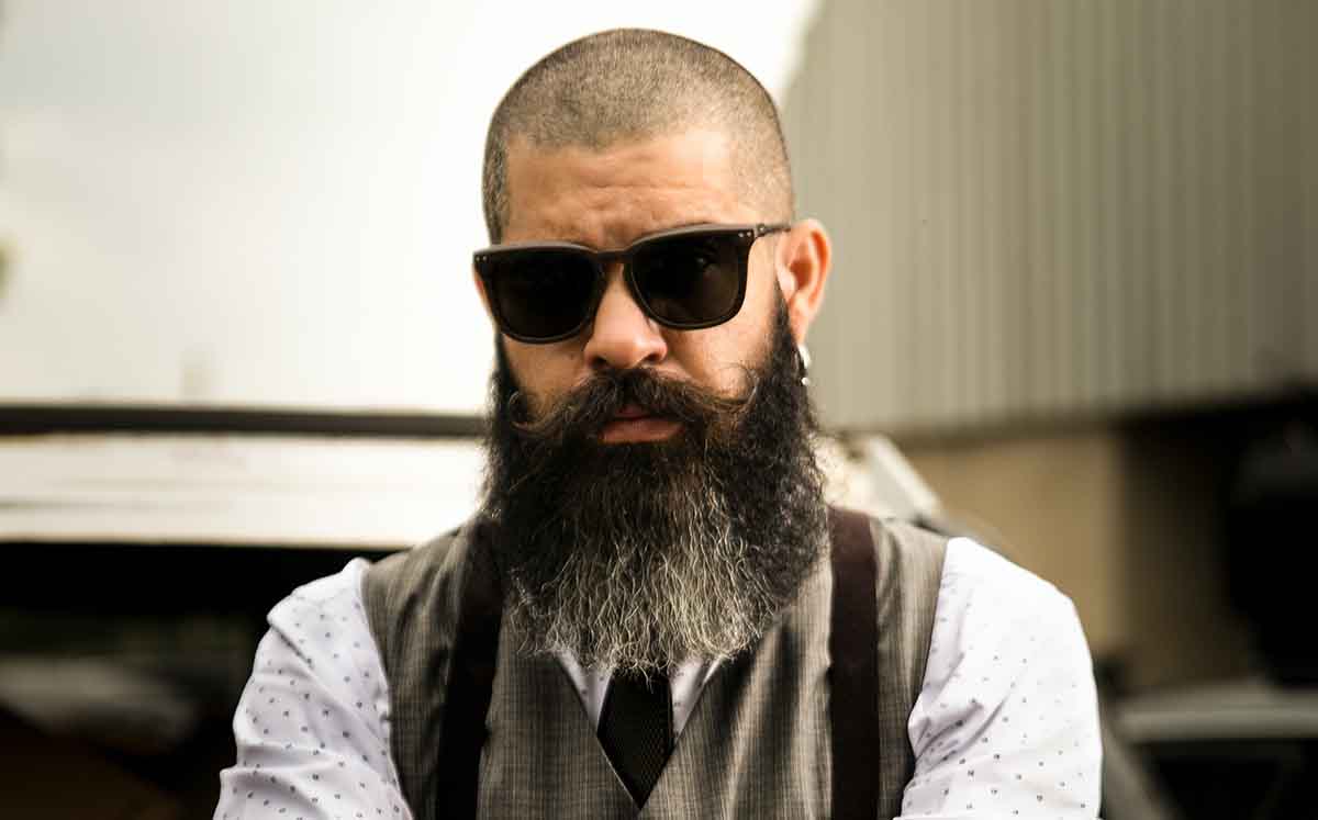 Dejar crecer el bigote y la barba puede salvar vidas. (FOTO: Pexels)
