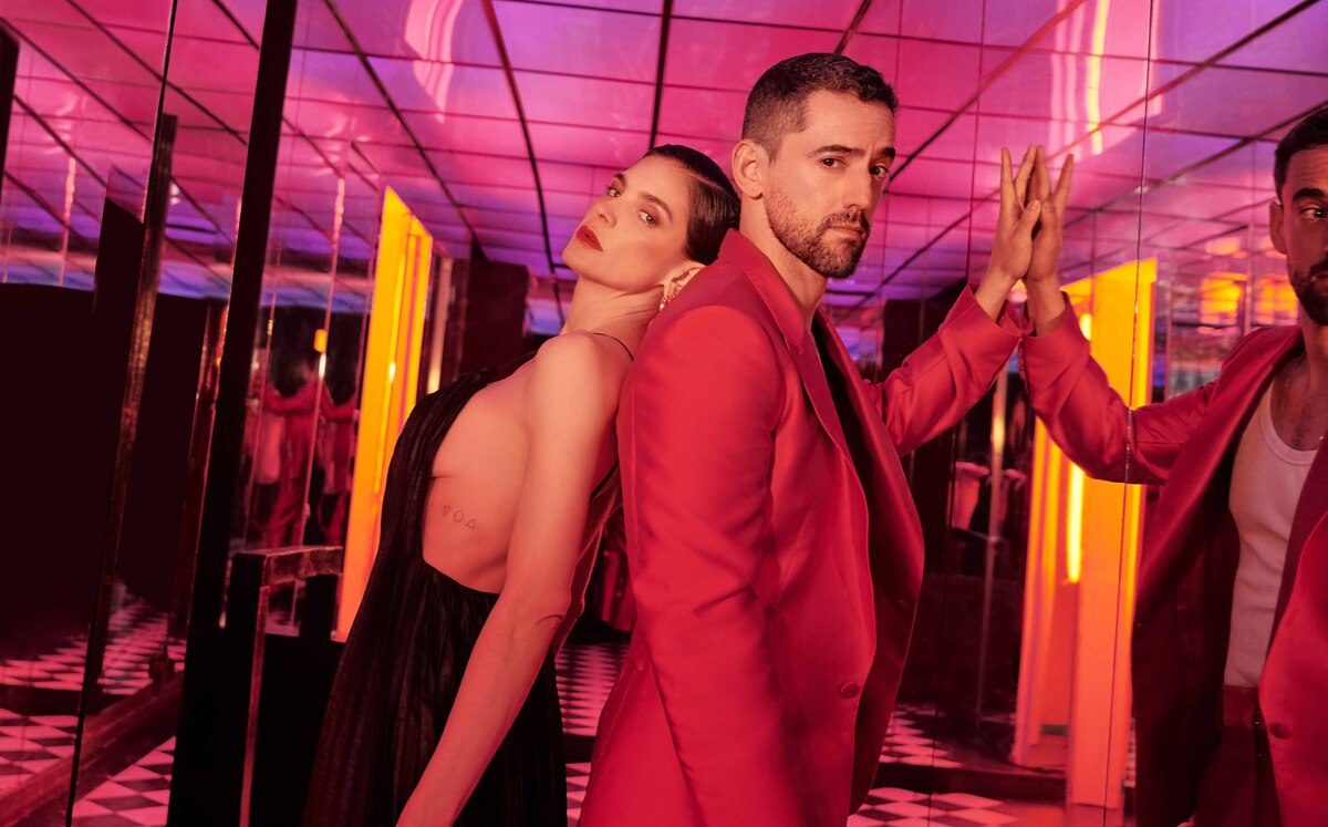 Los actores posaron para la portada de CHIC Style en su edición de noviembre.