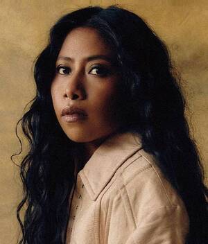 Yalitza Aparicio y el vestido lencero que impactó en la alfombra roja. (Foto: Instagram).