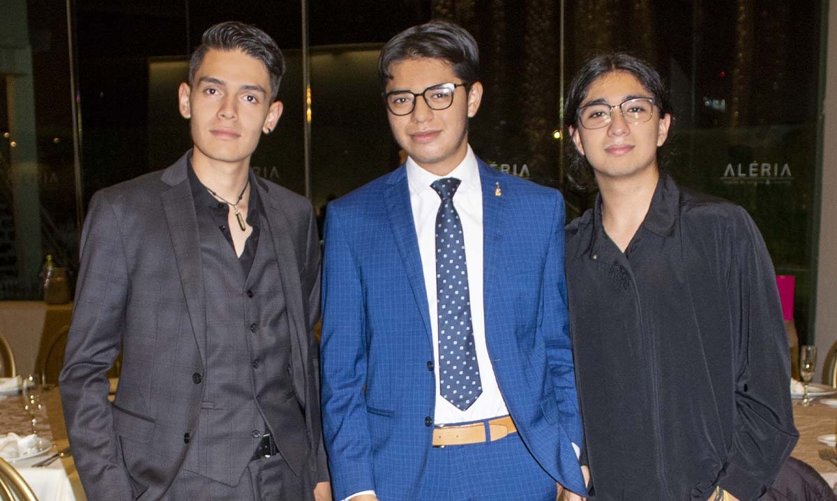 Marco Valle, José Peña y Roberto Gama