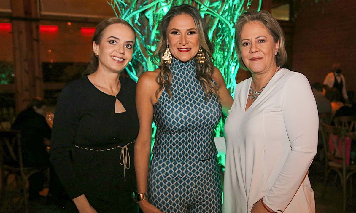 Montserrath Camacho, Claudia Samperio y Claudia Covarrubias