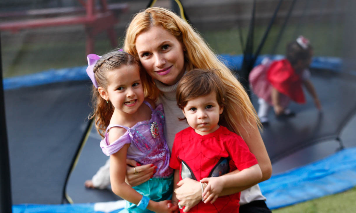 Myriam Meade, Milena Quintanilla y Mateo Quintanilla
