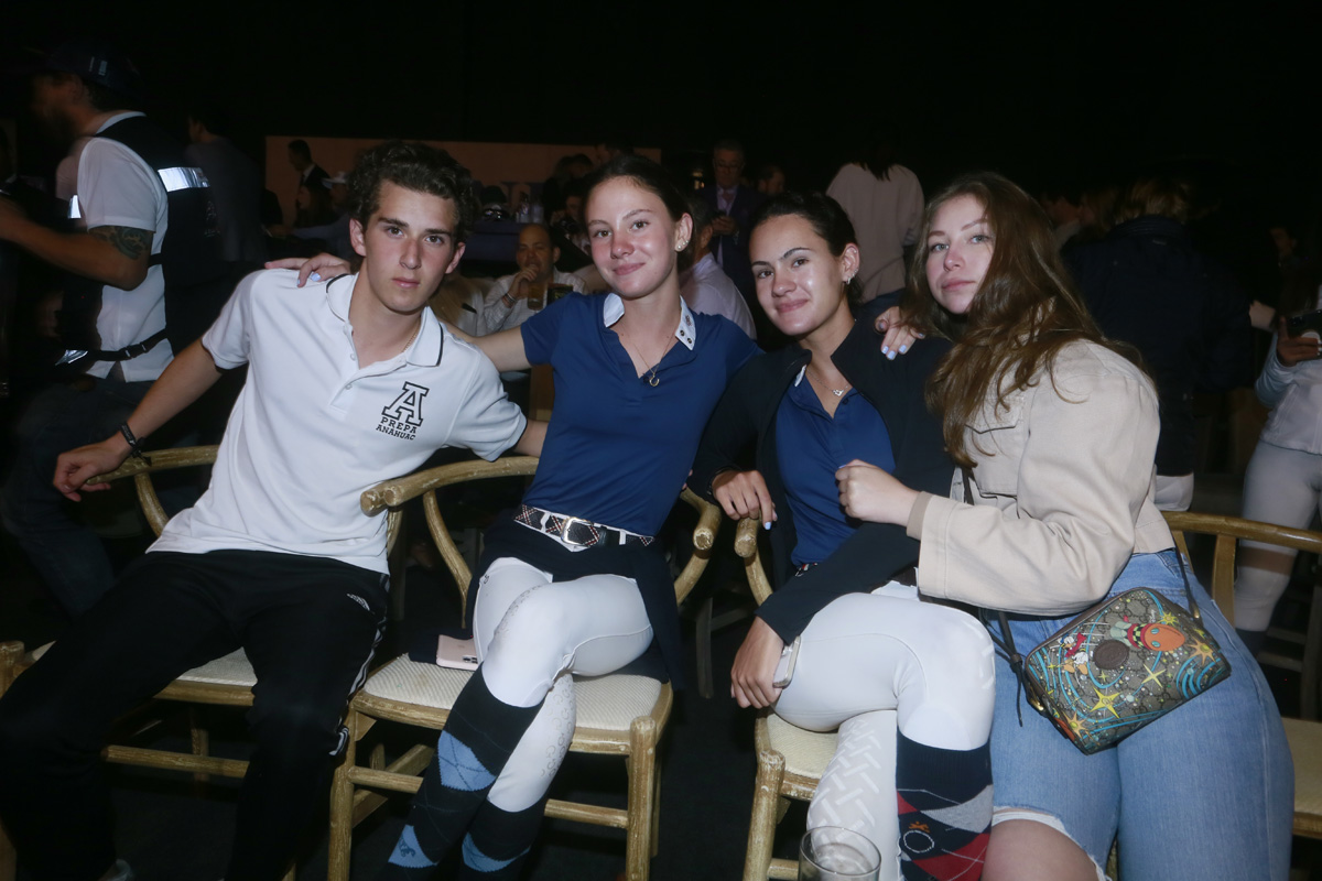 Álvaro Quiroga, Alejandra Leschevy, Carlota Leschevy y  Renata López