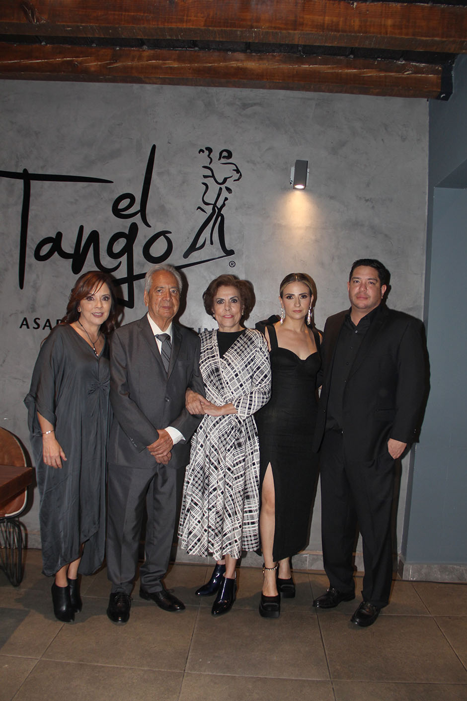 Ana López Orozco, Ricardo López Pérez, Celina Orozco, Gaby Orozco y Alejandro López