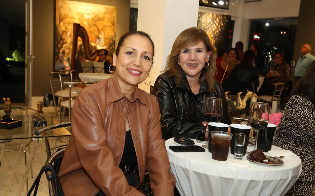 Diana de Steves y Gabriela Garza